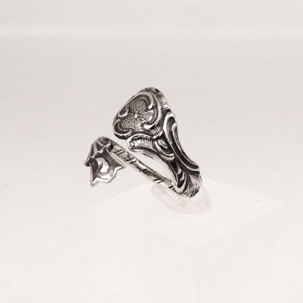 Dark Gothic Ring