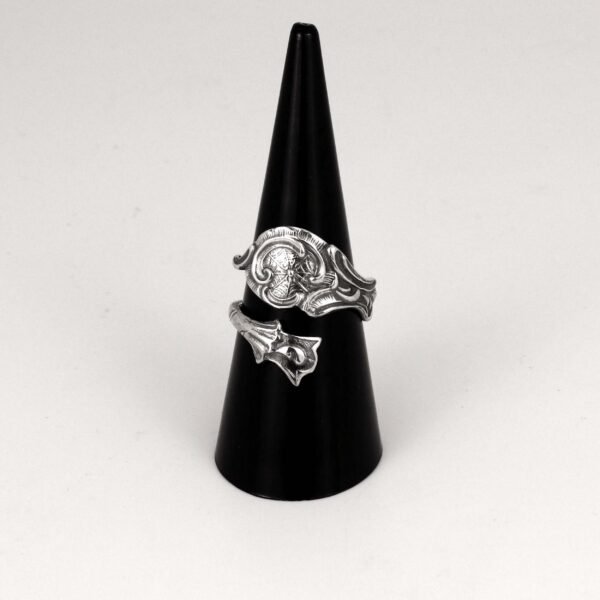 Dark Gothic Ring