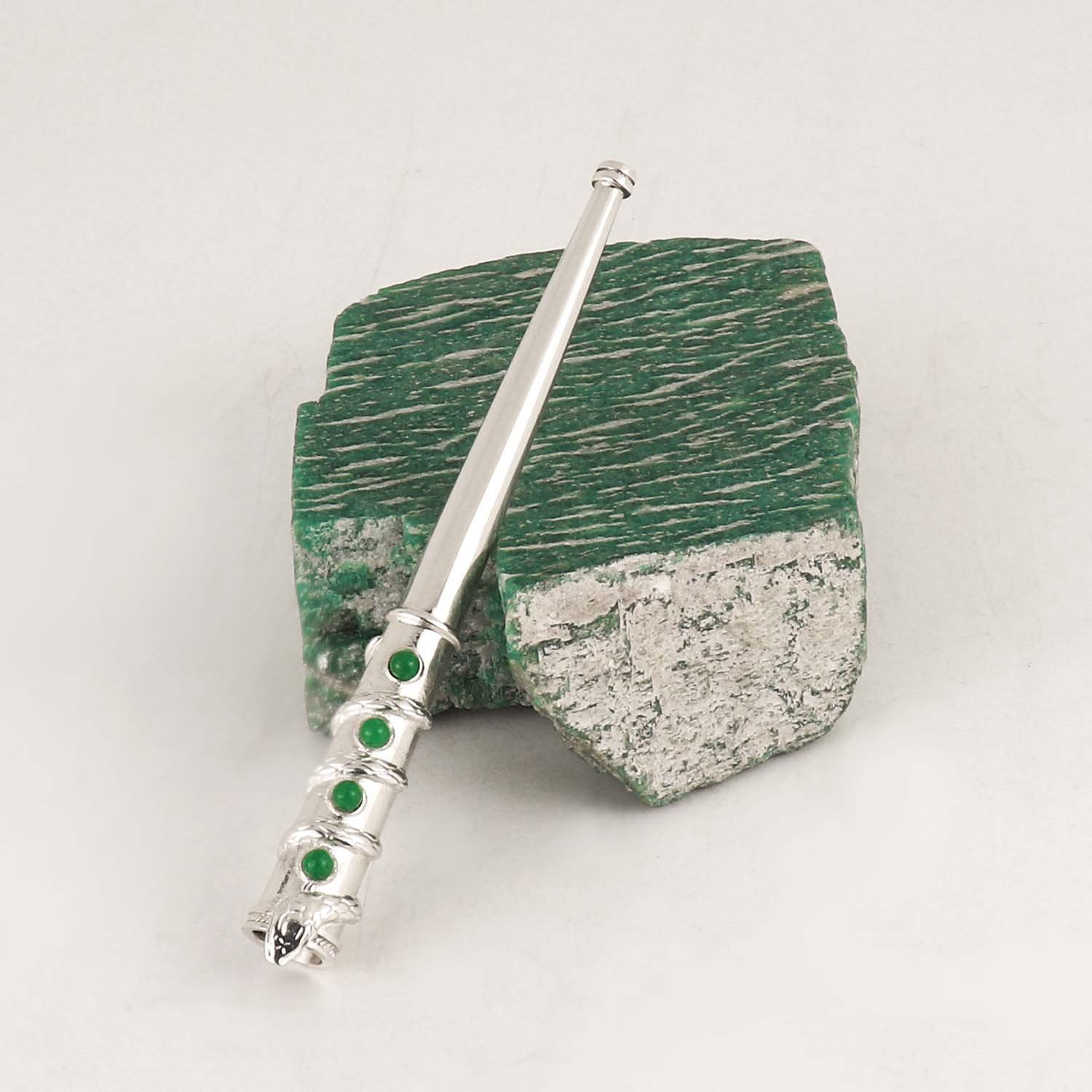 solid snake cigarette tube Snake Wrap Cigarette Holder For Regular Size Cigarettes, Solid Sterling  Silver With Natural Green Nephrite