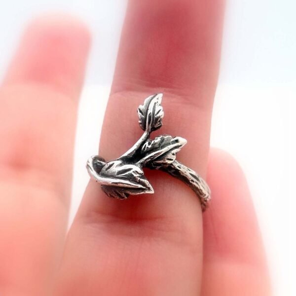 Sterling silver leaf ring
