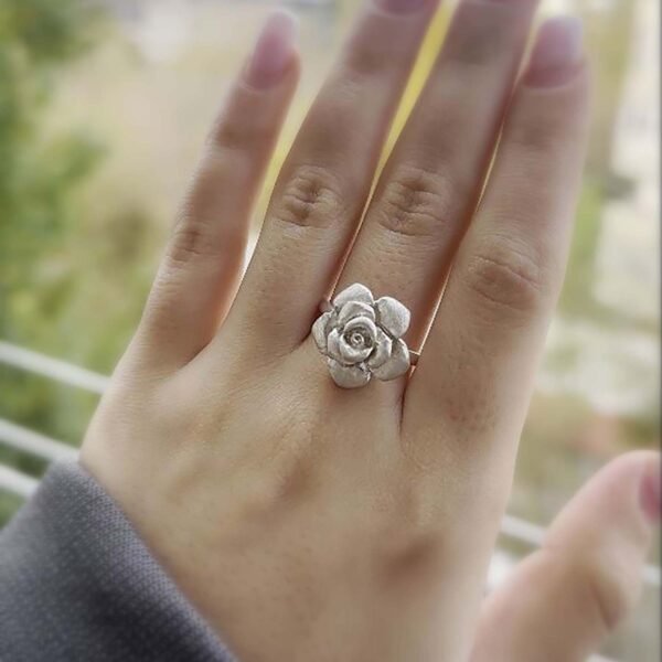 Sterling silver rose ring