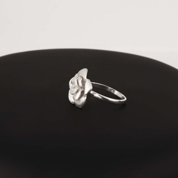 Sterling silver rose ring
