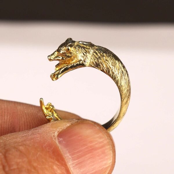 Opossum ring in brass