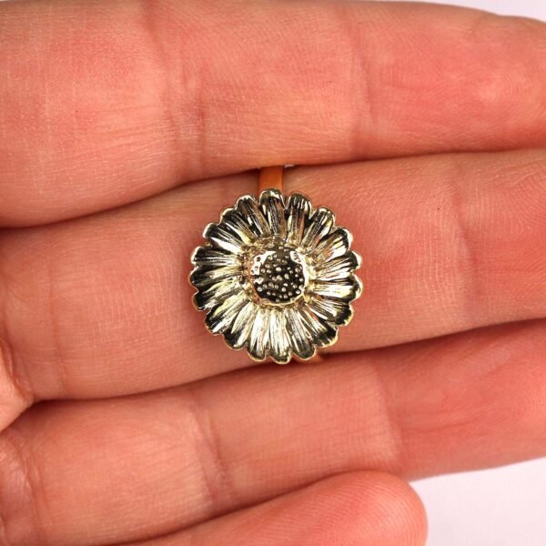 Brass Daisy Ring