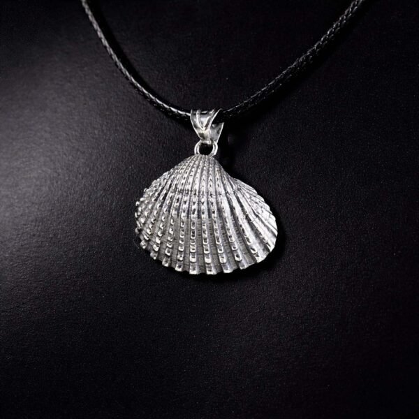 Sterling Silver Seashell Pendant Necklace