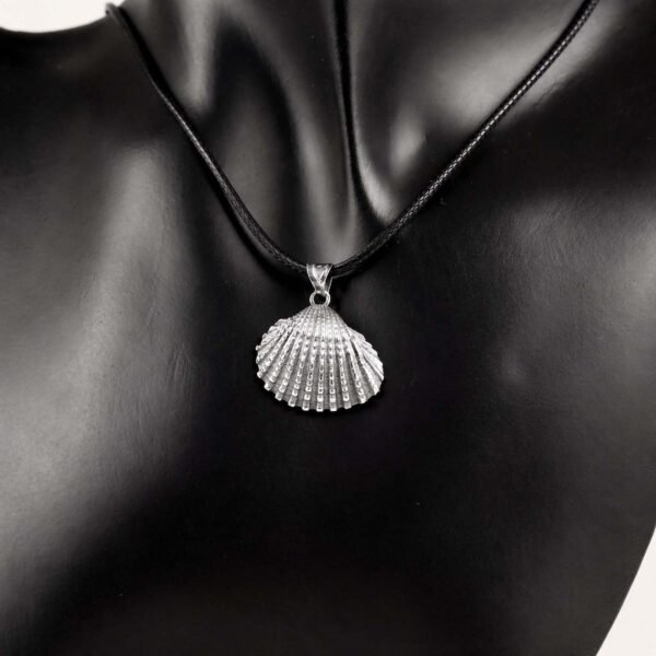 Sterling Silver Seashell Pendant Necklace