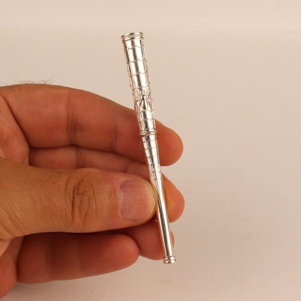 Sterling silver spider and spiderweb cigarette holder for slim cigarettes